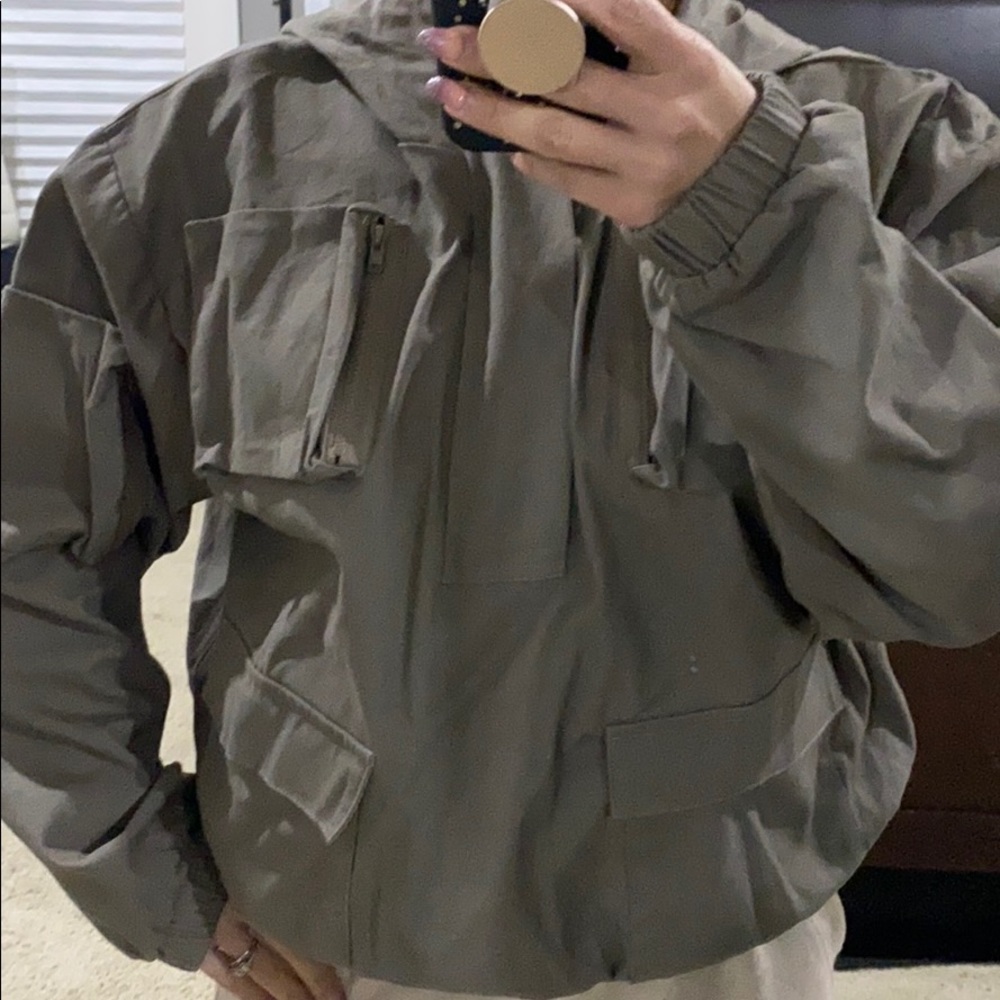 Taupe Utility pullover - Picture 5 of 6